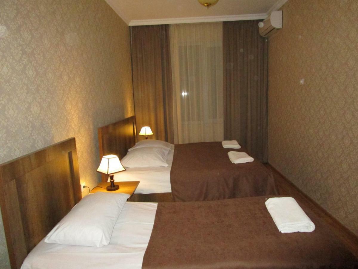 Guest House T&N Kʼutʼaisi Exterior foto