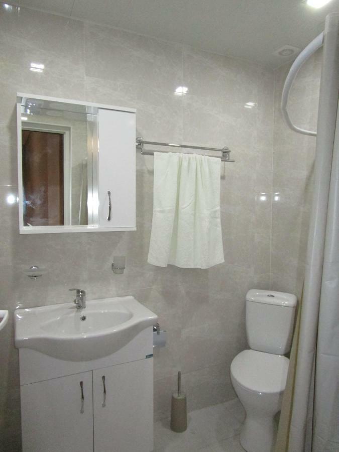 Guest House T&N Kʼutʼaisi Exterior foto